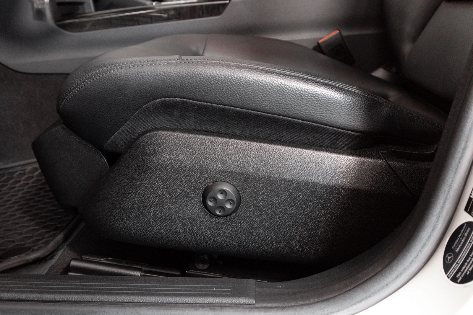 Mercedes-Benz E350 2011 - Image 5