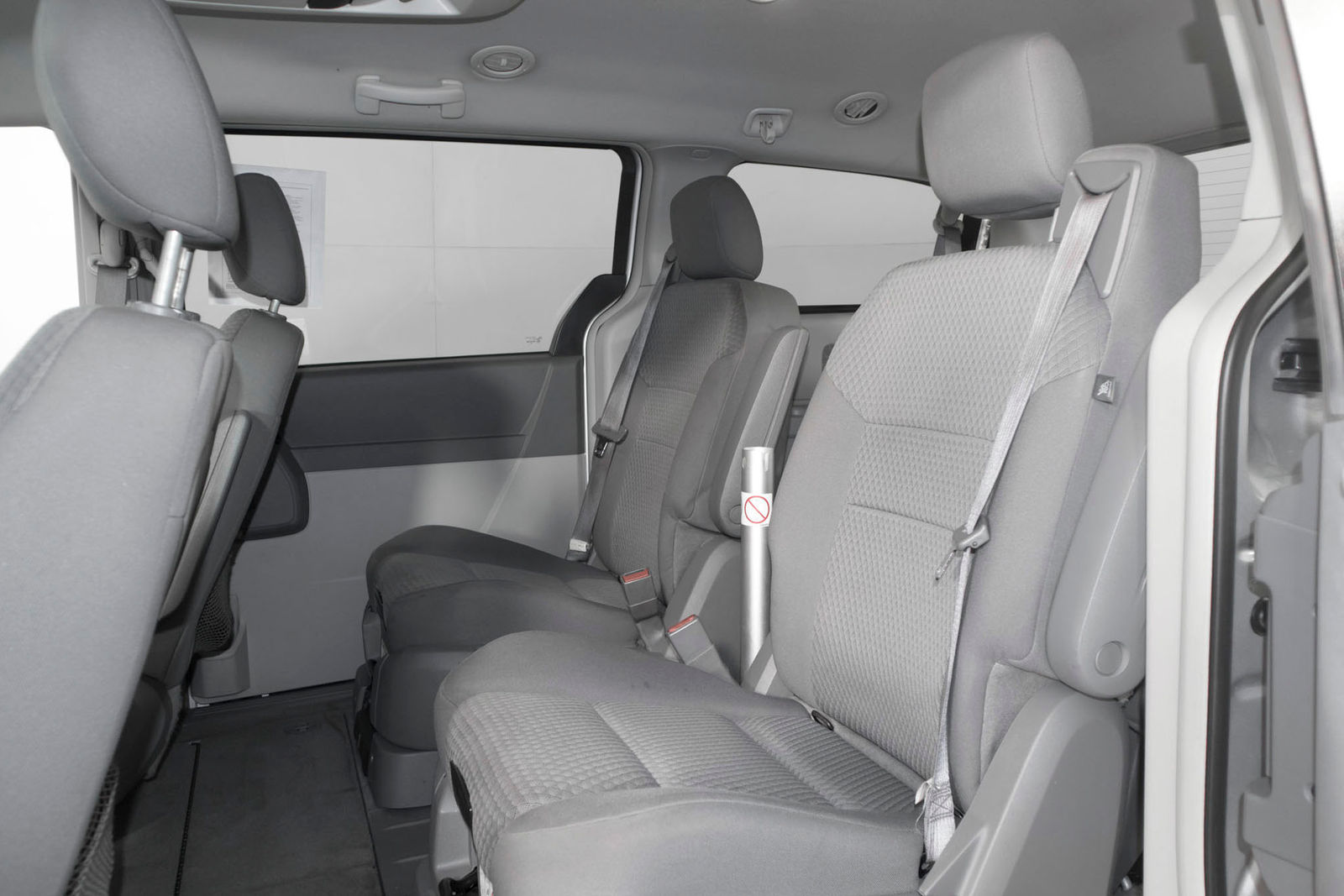 Chrysler Town And Country LX 2009 - Image 6