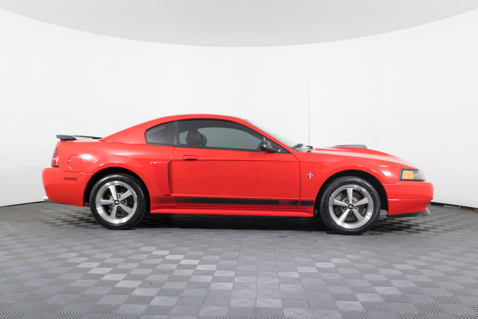 Ford Mustang Mach 1 2003 - Image 16