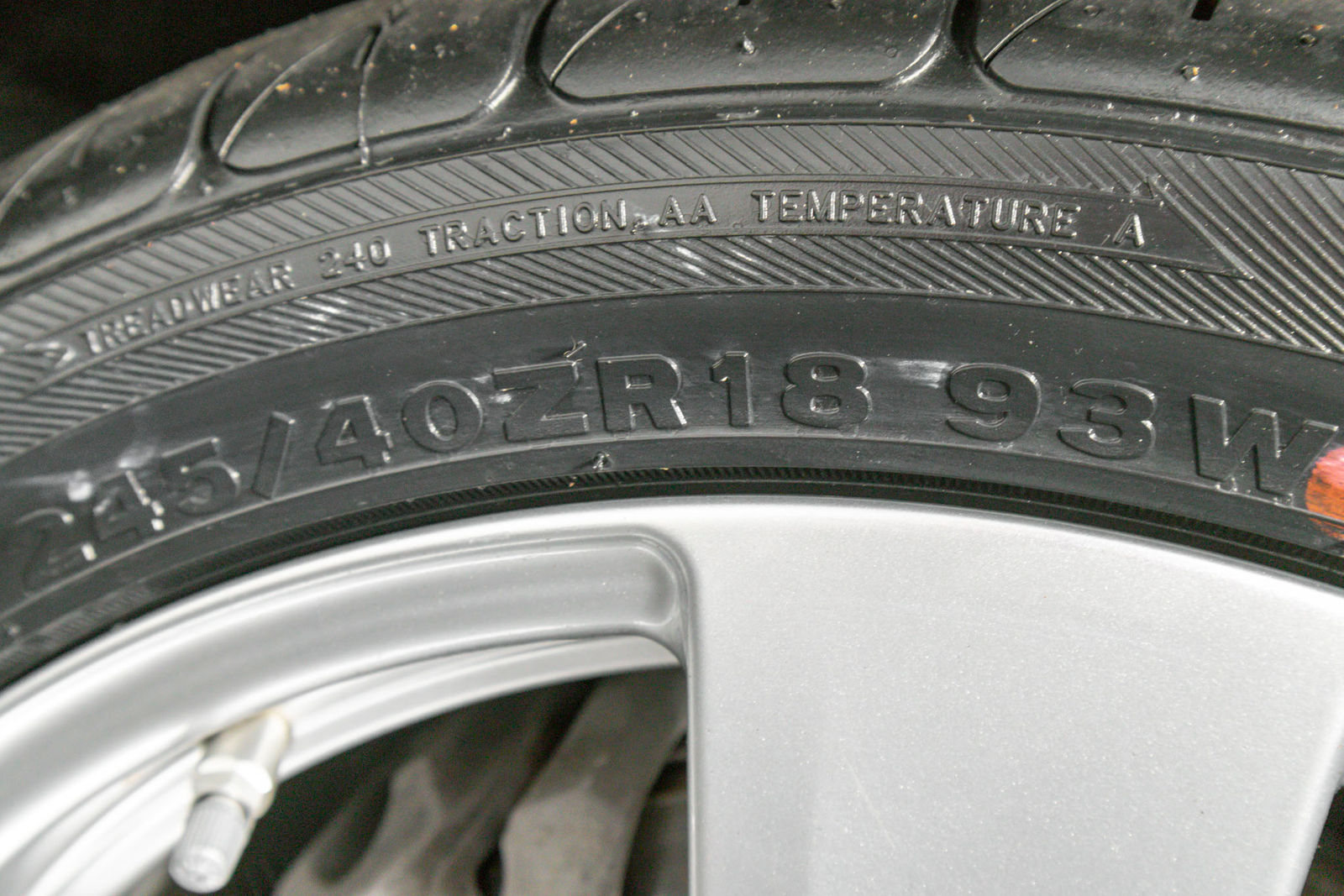 Mercedes-Benz E350 2011 - Image 20