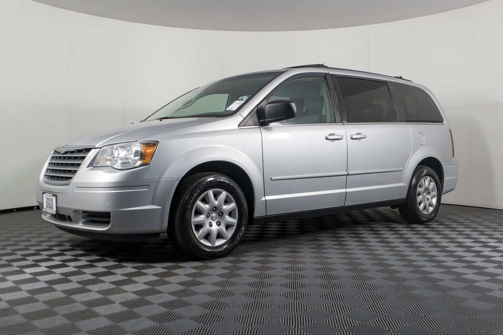 Chrysler Town And Country LX 2009