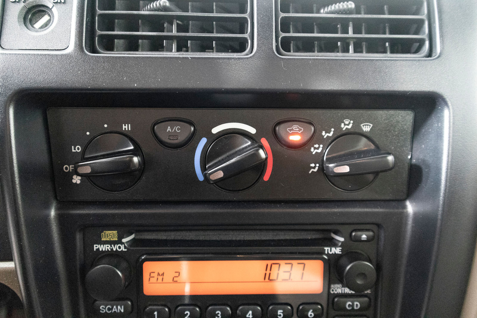 Toyota Tacoma 2002 - Image 17