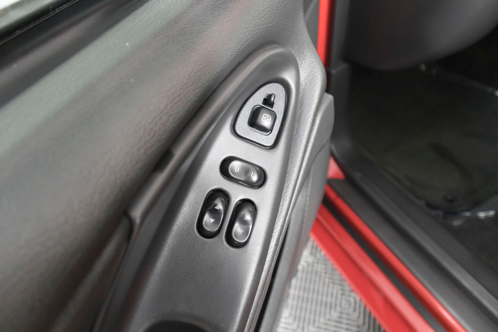 Ford Mustang Mach 1 2003 - Image 20